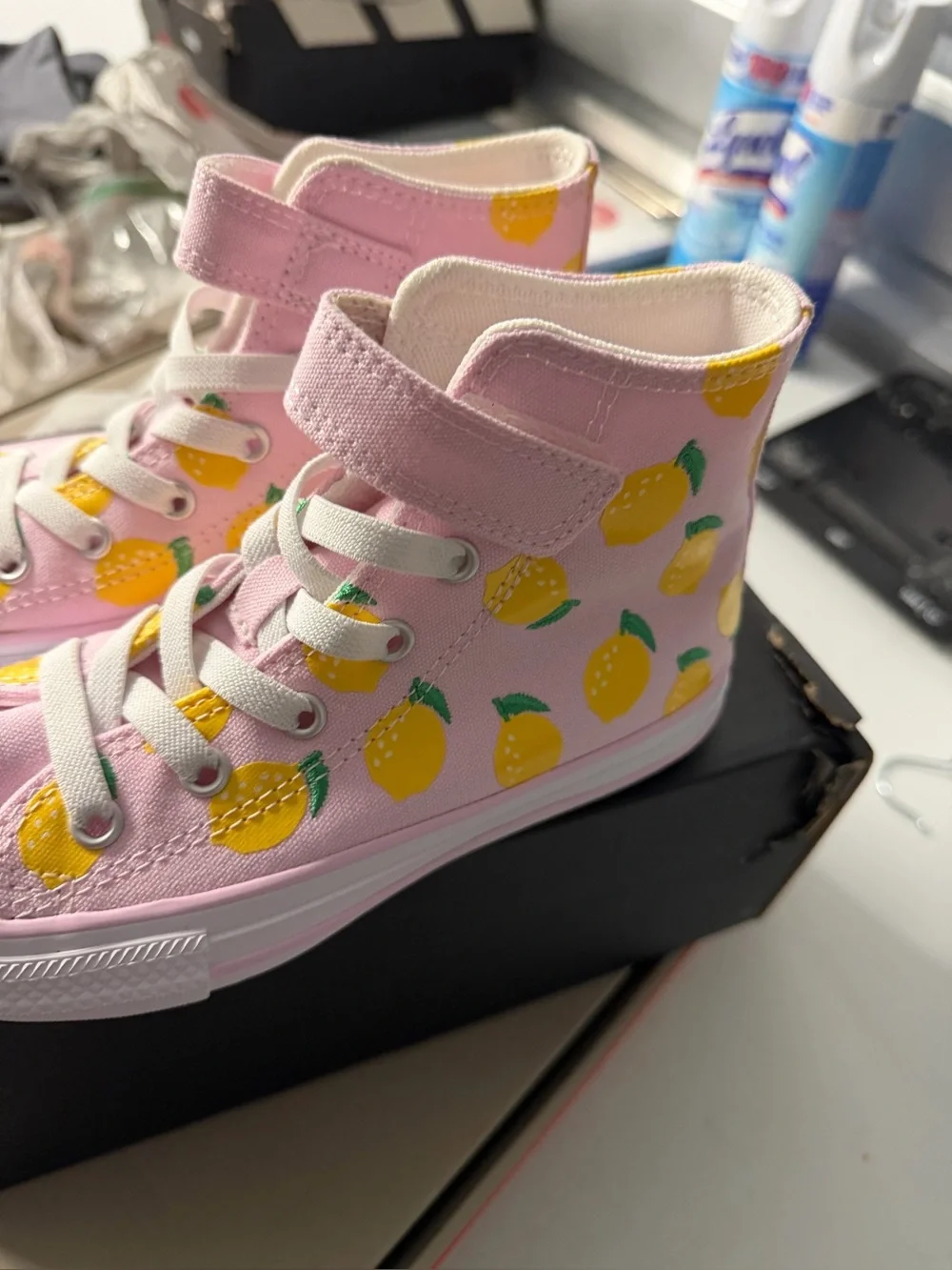 Kids Pink High-Top Sneakers with Yellow Lemon Print converse size 1/13 1/2 youth